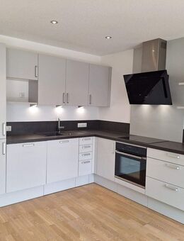 Neuwertige 2,5-Zimmer-Wohnung mit Garten im Landshuter Westen - Landshut