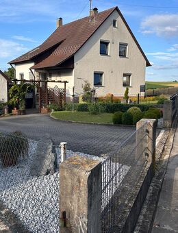 ***Charmantes modernisierungsbedürftiges Einfamilienhaus mit Garten und viel Potenzial*** - Burgau