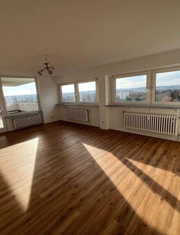 Fast 150 m² - Dachgeschosswohnung mit Blick über Mainz - für WGs geeignet - Mainz