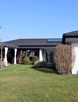 Gepflegtes 5-Zimmer-Bungalow mit wunderschönem Garten, Kamin und Garage! - Cuxhaven
