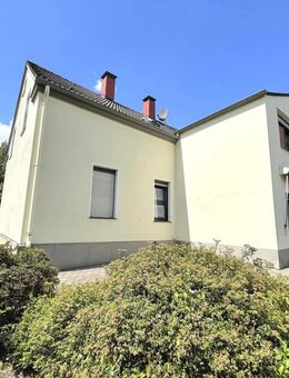Zweifamilienhaus mit großem Grundstück in Hattingen-Winz-Baak - Platz für Ideen, Raum für Neues - Hattingen