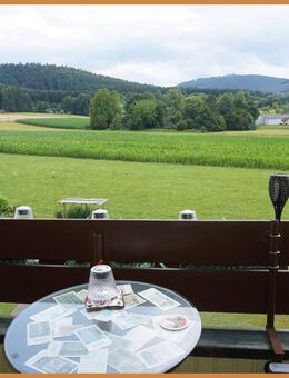 Wunderschöne 3,5-Zimmer-Dachgeschosswohnung mit traumhaftem Ausblick in Bestlage zu verkaufen! - Zell (Harmersbach)