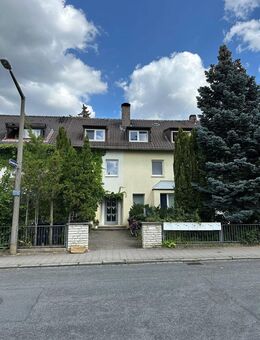 vollmöblierte, renovierte 2- Zimmerwohnung - Erlangen