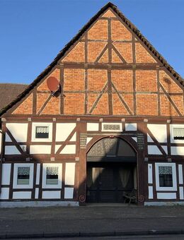 Lauenförde - Zweifamilienhaus mit Garage und Garten - Lauenförde