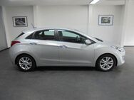 Hyundai i30 1.6 CRDi Style 1.Hand H.Kamera TÜV 10/2026 - Asperg