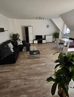 TOP Lage: Möblierte 3-Zimmer Wohnung im Zentrum Singens - Singen (Hohentwiel)