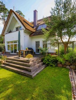 Exklusives Reetdachhaus in bester Lage von Buchholz i.d.N. - Architektenhaus mit Blick ins Grüne! - Buchholz (Nordheide)