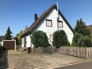 Gemütliches Einfamilienhaus mit Garage und großem Grundstück - Gerhardshofen
