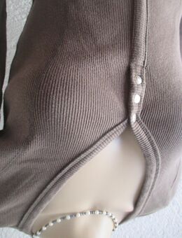 NEU * Sexy * Basic * Dreiviertel Arm * Bodycon * Ripp * T- Shirt "Top Girl" Gr. 38- 40/ S-M * khaki- grün * - Riedlingen