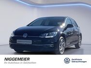 VW Golf, 1.0 TSI VII Comfortline, Jahr 2017 - Salzkotten