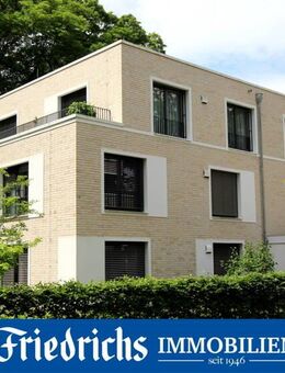 Exklusive, barrierefreie 2-Zimmer-Wohnung im Obergeschoss mit Loggia in zentraler Lage von Hude - Hude (Oldb)