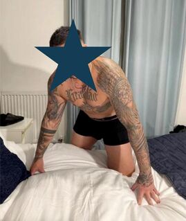 Andreas neu 🌷Massageboy 🌺 mega heißer Masseur aus Italien besucht diskret und ist besuchbar nur für Damen