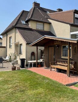 Reihenendhaus (Zechenhaus) mit Garage, Gartenhaus und Taubenschlag - Hamm