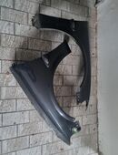 Opel Vectra B Caravan schwarz Kotflügel links & rechts in 32584