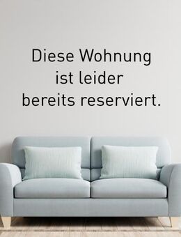Renovierte 2-Zimmer-Wohnung mit Balkon im 3. OG in 90443 Nürnberg - Nürnberg