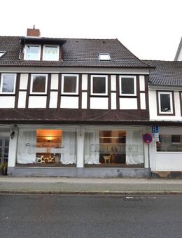 Vollvermietetes Wohn- und Geschäftshaus in 31028 Gronau! - Gronau (Leine)