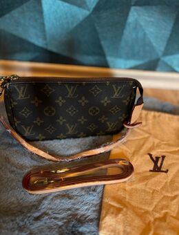 Louis Vuitton Pochette Monogram NOS vor 1980 mit Folie & Staubbeutel - Idar-Oberstein Zentrum