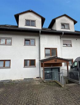 Attraktive 2-Zimmer-Erdgeschosswohnung in gepflegtem Mehrfamilienhaus - solide Kapitalanlage - Keltern