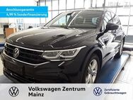VW Tiguan, 2.0 l TDI R-Line R-Line, Jahr 2023 - Mainz