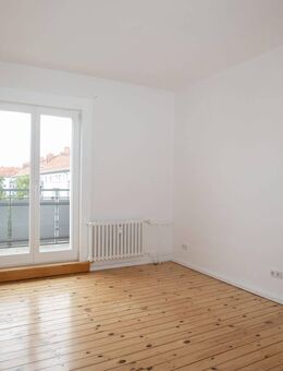 Lichtdurchflutete Wohnung in begehrter Lage mit Südbalkon / DG-Rohling als Kaufoption - Berlin