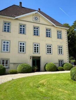 Große Altbauwohnung auf Gutshof - Leopoldshöhe