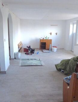 Renovierungsbedürftiges Ferienhaus mit Garten und Garage - Eschenburg