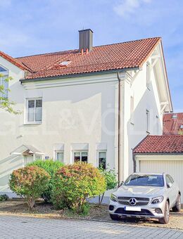 ENGEL & VÖLKERS - Licht, Platz & Lebensqualität - Doppelhaus-Hälfte mit Südgarten und Charme - Vaterstetten