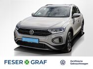 VW T-Roc, 1.0 TSI Move, Jahr 2023 - Forchheim (Bayern)