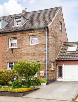 Charmante Doppelhaushälfte mit Gartenparadies - Erftstadt