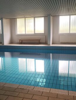 Mit Schwimmbad ! 3 Zimmer Wohnung € 199.000 plus 3 x 1,5 Zi große Hobbyräume € 50.000 - Quickborn (Landkreis Pinneberg)