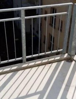 helle günstige 3-Zimmer-Wohnung mit Balkon - Chemnitz