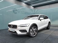 Volvo V60 CC, , Jahr 2024 - München