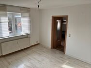 Helle 2-Raum-Wohnung mit Einbauküche! - Lunzenau