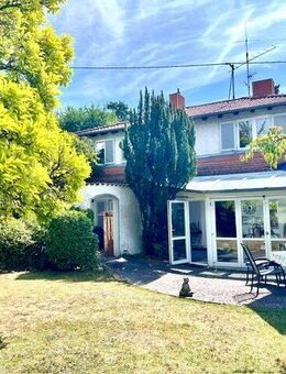 Saarbrücken.Seltene Gelegenheit-wunderschönes Einfamilienhaus mit Weitblick und Traumgrundstück auf dem Güdinger Berg - Saarbrücken