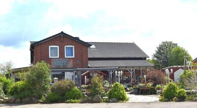 Tolles Mehrgenerationen Haus (2 eigene Grundbücher) in Elsdorf-Westermühlen, gute Lage.