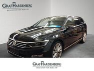 VW Passat Variant, 2.0 TDI Highline R line, Jahr 2019 - Singen (Hohentwiel)