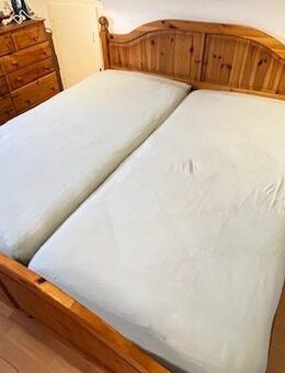 Doppelbett mit Lattenrost - Remseck (Neckar)