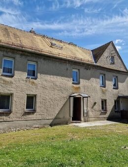 Wohnhaus mit Stallungen in Poßdorf - Löbnitz (Sachsen)