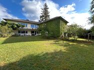 Großzügige Villa mit 300 m² Wfl. + 3 Garagen auf einem 1.148 m² großem Gartengrundstück in ruhiger Randage! - Oberursel (Taunus)