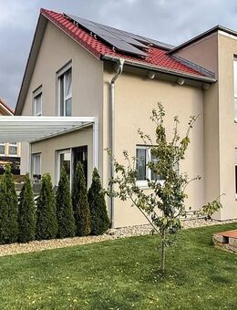 Wohnen mit Stil und Effizienz – modernes Familienhaus in ruhiger Lage - Hilzingen