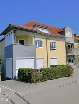 Lichtdurchflutete 2-Zimmer-OG-Whg. mit Aufzug, EBK u. Carport in besonderer Wohnanlage am Sulzpark - Beilngries
