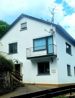Attraktives Zweifamilienhaus mit vielen Möglichkeiten in Alpirsbach - auch für Kapitalanleger! - Alpirsbach