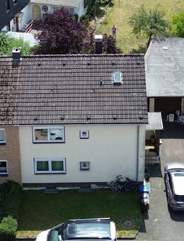 Zweifamilienhaus mit 183 m² Wfl., großem 630m² Grundstück und großer Garage in Leverkusen-Rheindorf! - Leverkusen