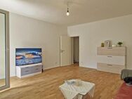 Drei Zimmer, Balkon, neues Bad - Viel Platz für urbane Familien oder Singles mit Platz-Bedarf - Berlin