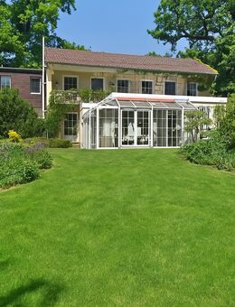 Zwei charmante Stadtvillen mit Flair & Privatsphäre im Süden Frankfurts, direkt am Stadtwald - Frankfurt (Main)