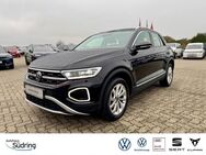 VW T-Roc, 1.5 TSI Style El, Jahr 2023 - Nienburg (Weser)