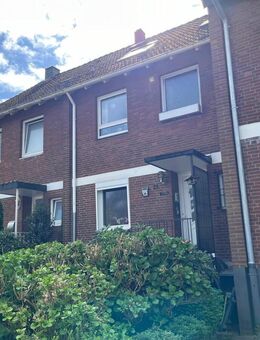 PURNHAGEN-IMMOBILIEN - Bremen-Schönebeck - Reihenmittelhaus mit Garage in familienfreundlicher Lage - Bremen