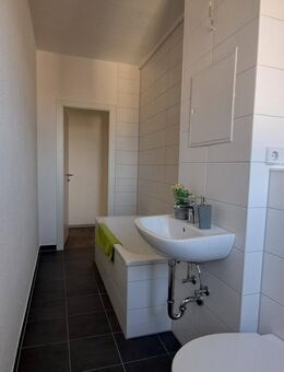 Wohnträume können wahr werden - in dieser modern sanierten 3-Raum-Wohnung in Jahnsdorf - Jahnsdorf (Erzgebirge)