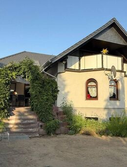 Großes Einfamilienhaus in attraktiver und ruhigen Lage in Weinböhla - Weinböhla