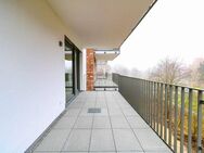 Attraktive 4-Zi.-Wohnung mit moderner EBK, Balkon, Gästebad und TG-Stellplatz - Singen (Hohentwiel)